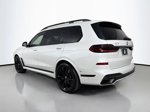 Used 2024 BMW X7 xDrive40i w/ M Sport Package AWD/4WD image 7