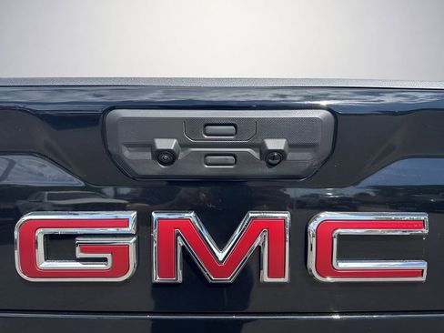Used 2026 GMC Sierra 2500 AT4 w/ AT4 Premium Plus Package AWD/4WD image 37