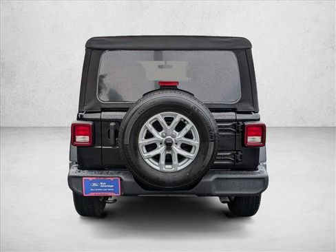 Used 2023 Jeep Wrangler Unlimited Sport AWD/4WD image 7