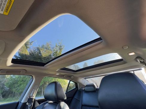 Used 2018 Nissan Maxima Platinum image 16