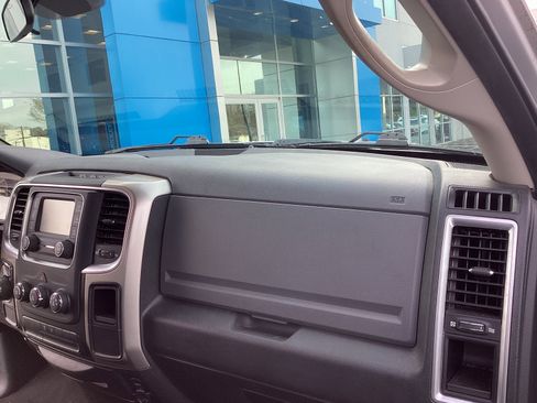 Used 2017 RAM 1500 Classic SLT image 12