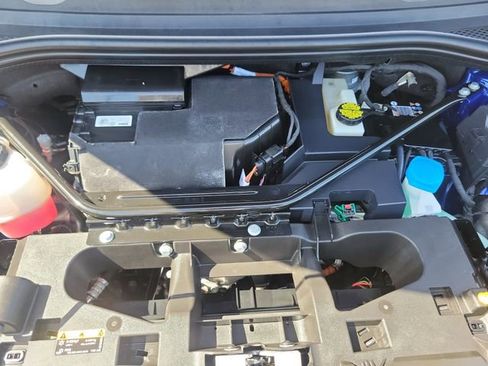 Used 2022 Volkswagen ID.4 Pro S w/ Gradient Package image 30