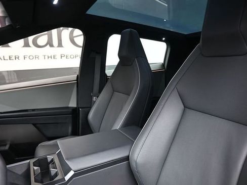 Used 2024 Tesla Cybertruck Cyberbeast AWD/4WD image 15