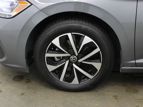 Certified 2024 Volkswagen Jetta S FWD image 25