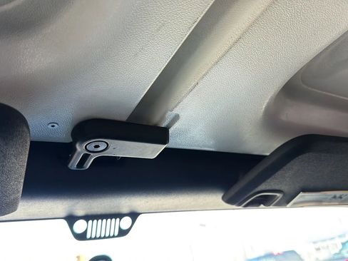 Used 2017 Jeep Wrangler Sport w/ Connectivity Group image 78