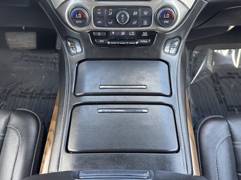 Certified 2019 GMC Yukon XL Denali w/ Open Road Package AWD/4WD image 38
