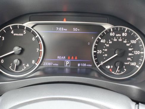 Used 2025 Nissan Altima 2.5 SV image 27