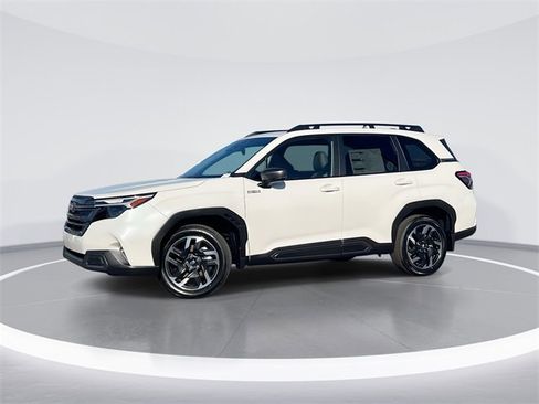 Used 2025 Subaru Forester Limited image 1