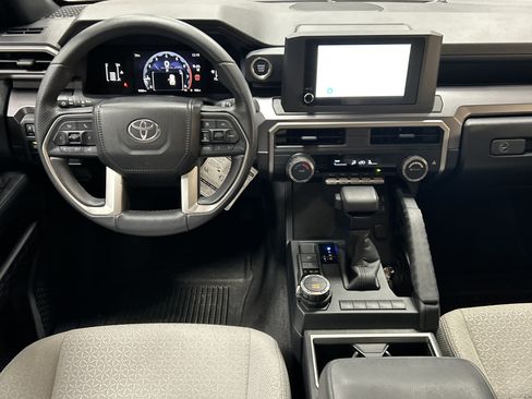 Used 2026 Toyota 4Runner SR5 AWD/4WD image 13