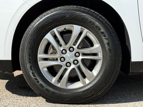 Used 2018 Buick Enclave Essence FWD image 27