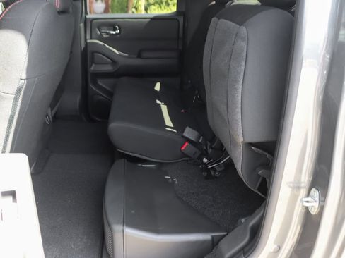 Used 2025 Nissan Frontier PRO-4X w/ Pro Convenience Package AWD/4WD image 38