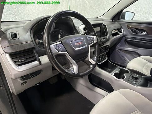 Used 2019 GMC Terrain SLE w/ Driver Convenience Package image 3