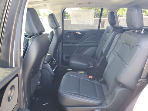 New 2026 Lincoln Aviator AWD image 22