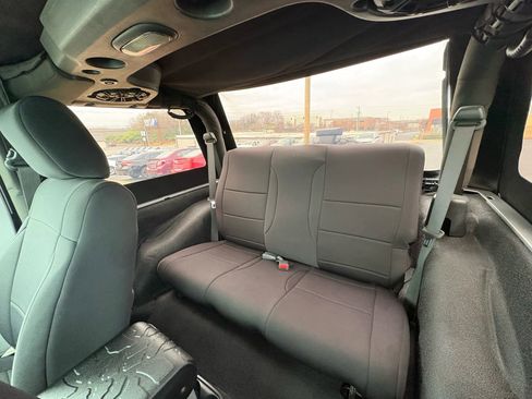 Used 2008 Jeep Wrangler X image 10