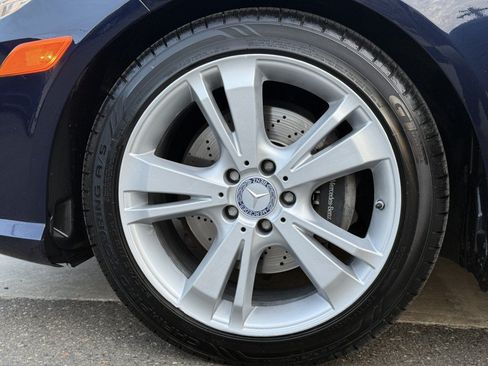 Used 2012 Mercedes-Benz E 350 4MATIC Sedan image 34