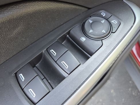 Used 2024 Chevrolet Trax LS FWD image 25