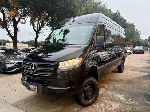 New 2026 Mercedes-Benz Sprinter 2500 image 1