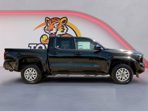 New 2026 Toyota Tacoma SR5 AWD/4WD image 4