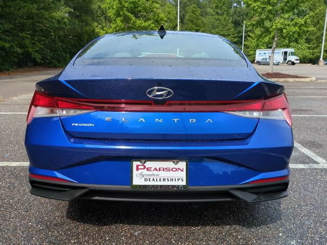Used 2023 Hyundai Elantra SEL w/ Convenience Package FWD image 5