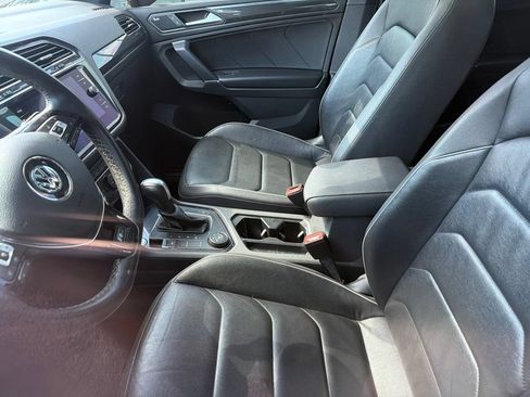 Used 2020 Volkswagen Tiguan SEL Premium R-Line AWD/4WD image 4