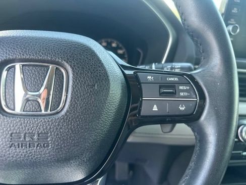 Used 2023 Honda Pilot Touring image 20