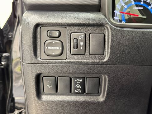 Used 2018 Toyota 4Runner TRD Off-Road Premium image 24