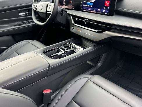 New 2026 Nissan Murano SV image 16