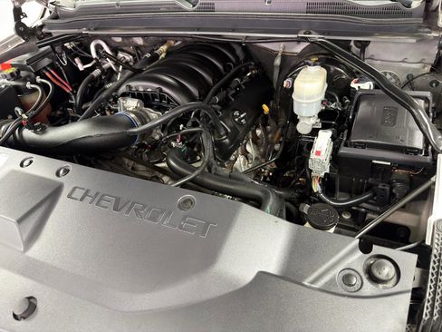 Used 2019 Chevrolet Tahoe Premier AWD/4WD image 35