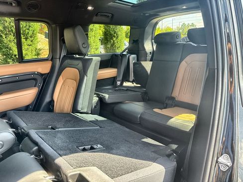 Used 2024 Land Rover Defender 130 X image 20