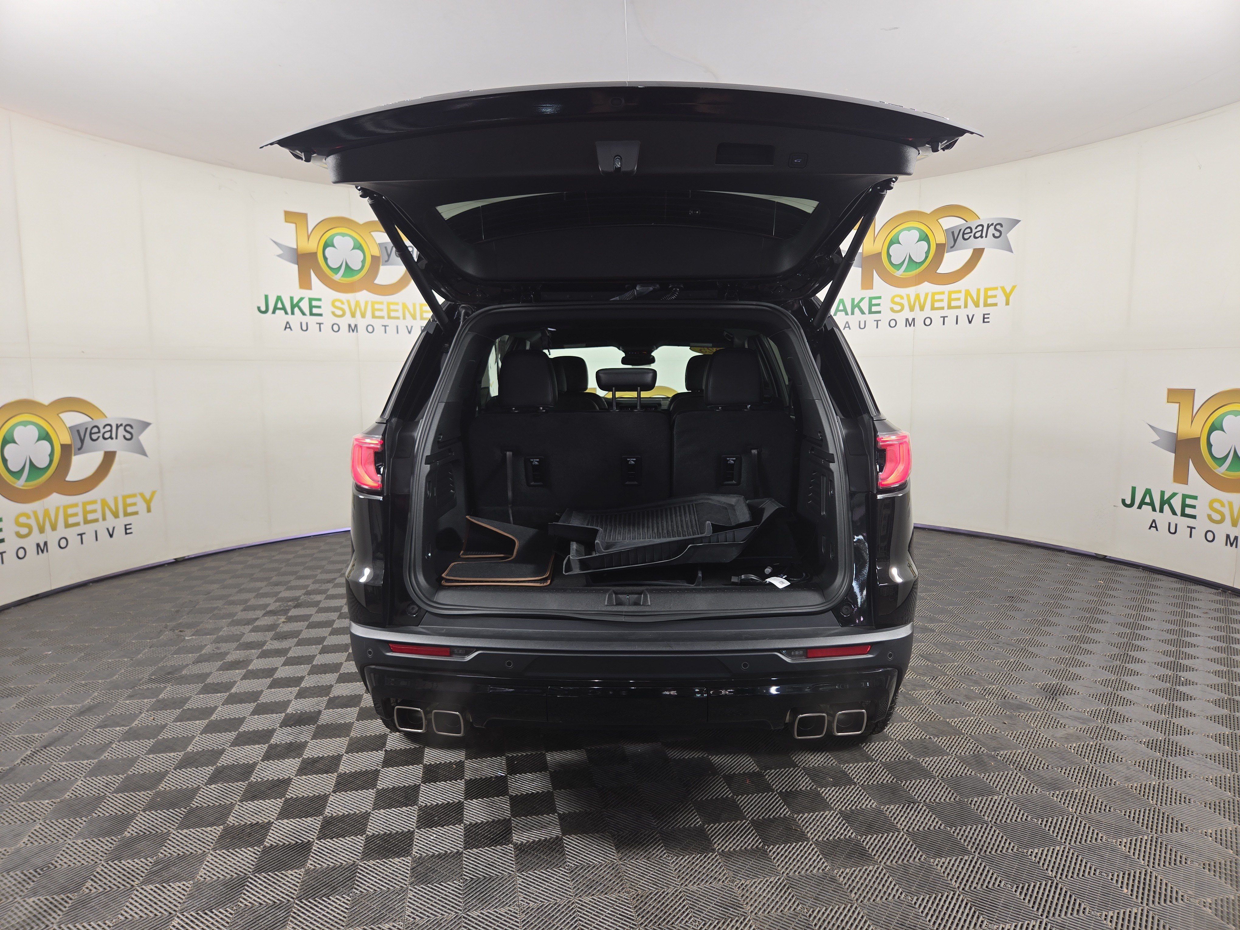 Certified 2025 GMC Acadia AT4 AWD/4WD image 33