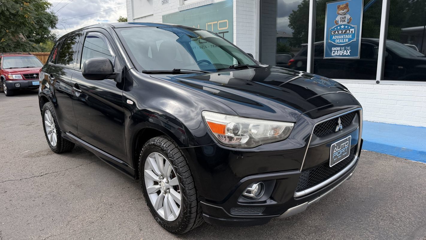 Used 2011 Mitsubishi Outlander Sport SE AWD/4WD image 1