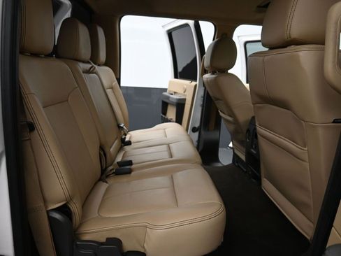 Used 2015 Ford F250 Lariat w/ Lariat Ultimate Package image 12