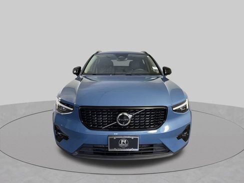 Used 2024 Volvo XC40 B5 Plus w/ Protection Package Premier AWD/4WD image 26