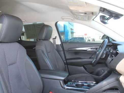 Used 2022 Buick Envision Preferred FWD image 14