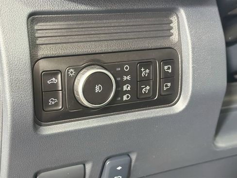 Used 2025 Ford F250 Lariat w/ Lariat Ultimate Package AWD/4WD image 13