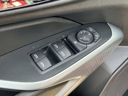 Used 2024 Chevrolet Trax LS w/ LS Convenience Package image 13