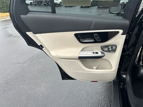 Certified 2025 Mercedes-Benz GLC 300 4MATIC image 24