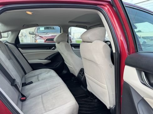 Used 2020 Honda Accord EX image 13