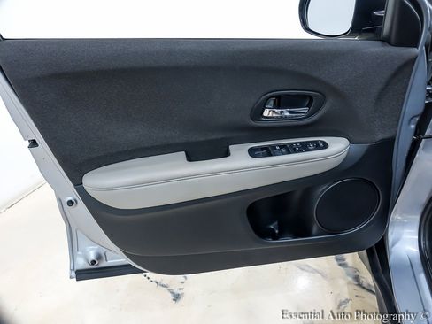 Used 2019 Honda HR-V LX image 23