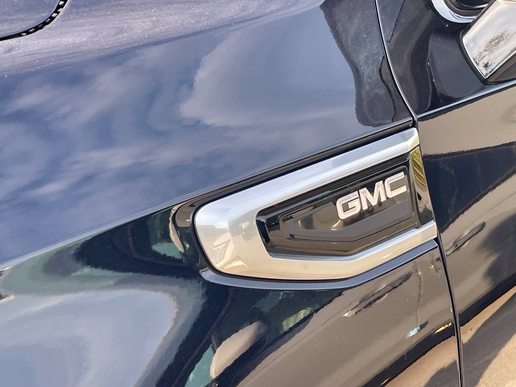 Used 2023 GMC Yukon Denali RWD image 5