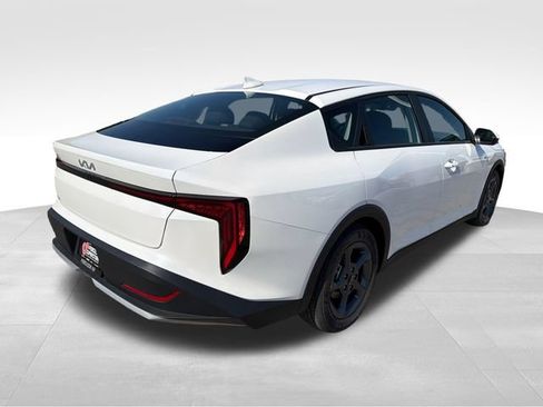 New 2026 Kia K4 FWD image 7