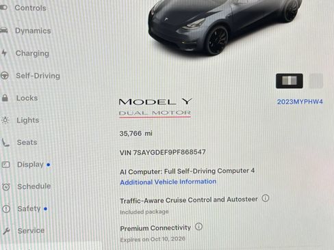 Used 2023 Tesla Model Y Performance AWD/4WD image 10