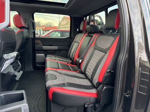 Used 2024 Ford F250 Lariat w/ Lariat Ultimate Package image 53