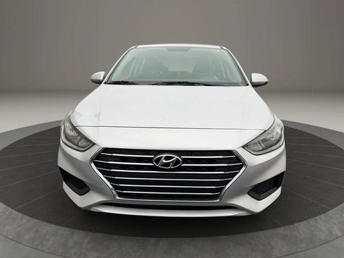 Used 2020 Hyundai Accent SE image 2