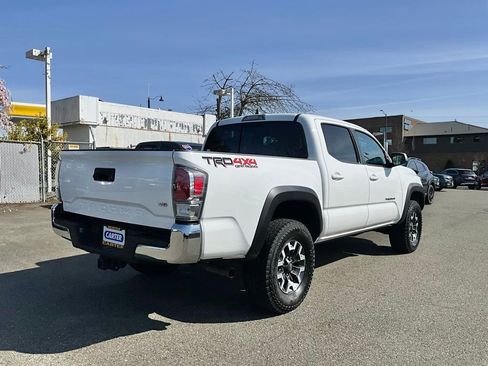Used 2021 Toyota Tacoma TRD Off-Road image 9