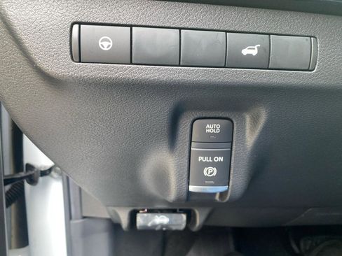 Used 2025 Nissan Murano SV image 21