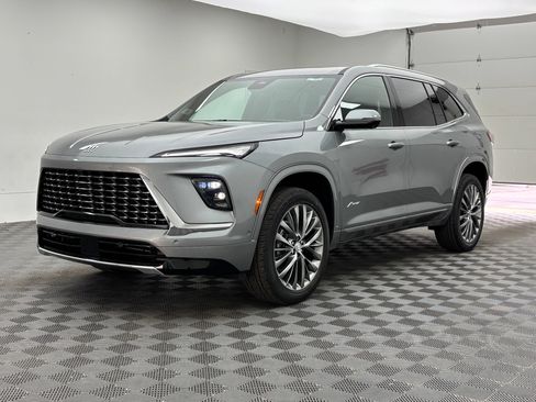 New 2026 Buick Enclave Avenir w/ Super Cruise Package FWD image 2