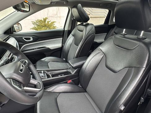 Certified 2022 Jeep Compass Latitude w/ Sun and Sound Group image 13