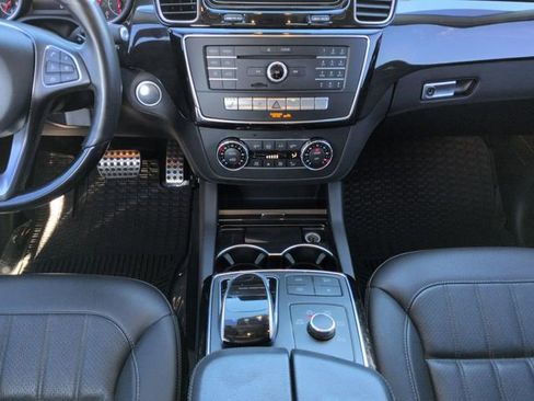 Used 2018 Mercedes-Benz GLE 43 AMG 4MATIC w/ Night Package image 19