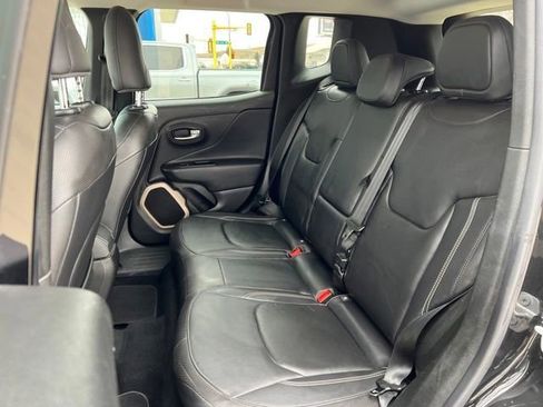 Used 2016 Jeep Renegade Limited w/ Trailer Tow Group image 23